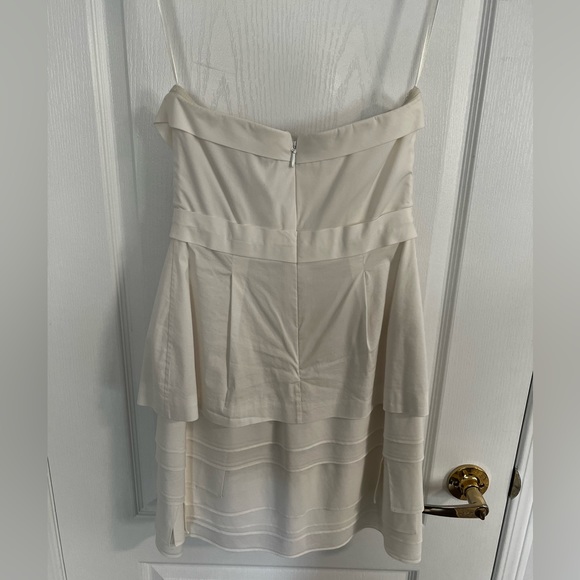 White strapless BCBG dress size 6 - Picture 2 of 2